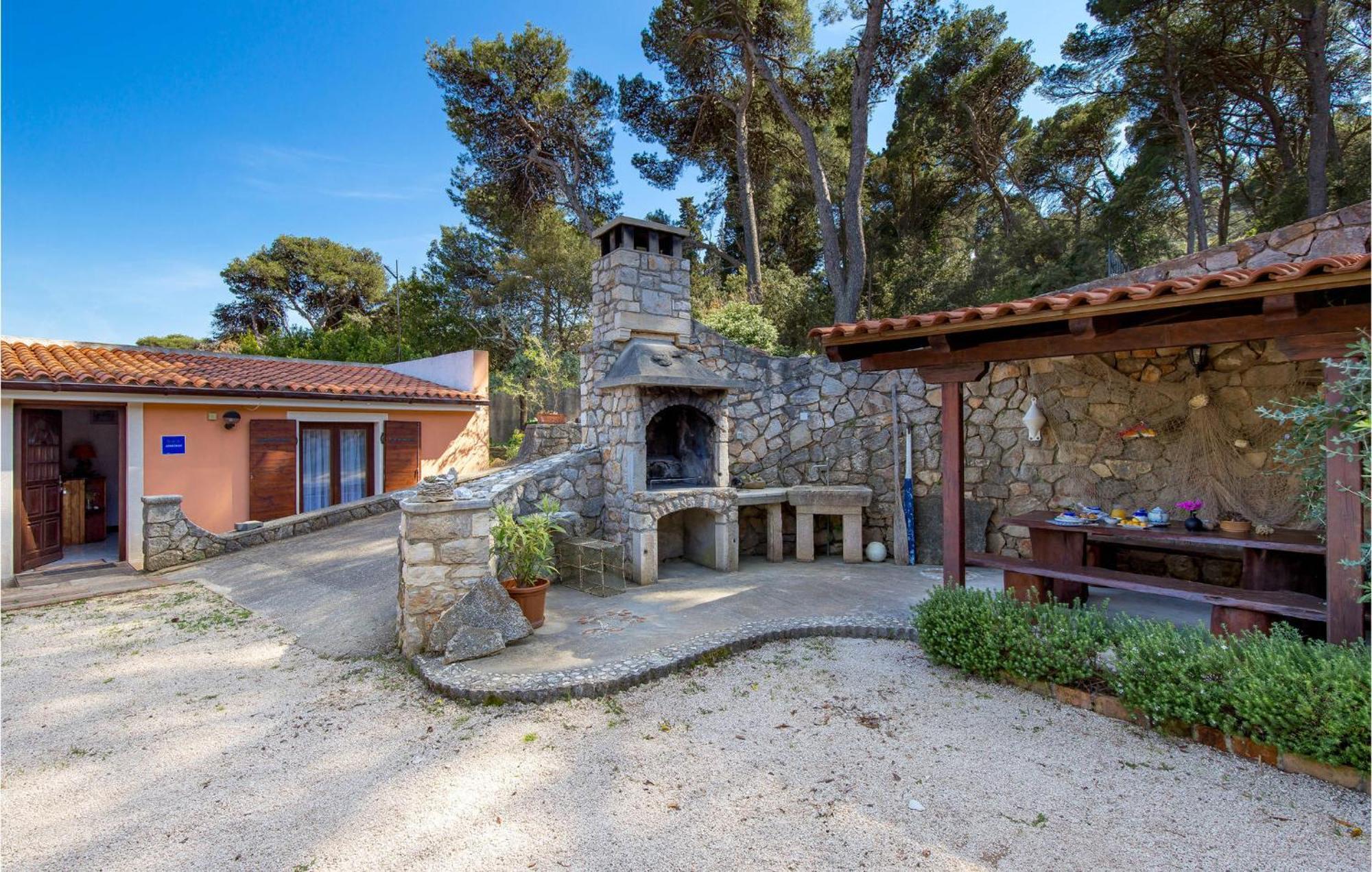 Awesome Home In Veli Lošinj Eksteriør billede